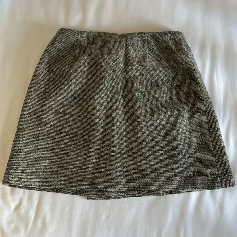Hugo Buscati Gray Tweed Wrap Mini Skirt - Picture 4 of 6